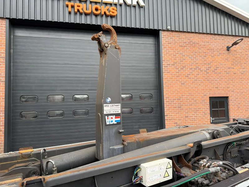 Volvo FH 460 6X2 VDL 25T Haakarm Standairco 9T Vooras Stuuras NL Truck - Camion ampliroll: photos 4 Volvo FH 460 6X2 VDL 25T Haakarm Standairco 9T Vooras Stuuras NL Truck - Camion ampliroll: photos 4
