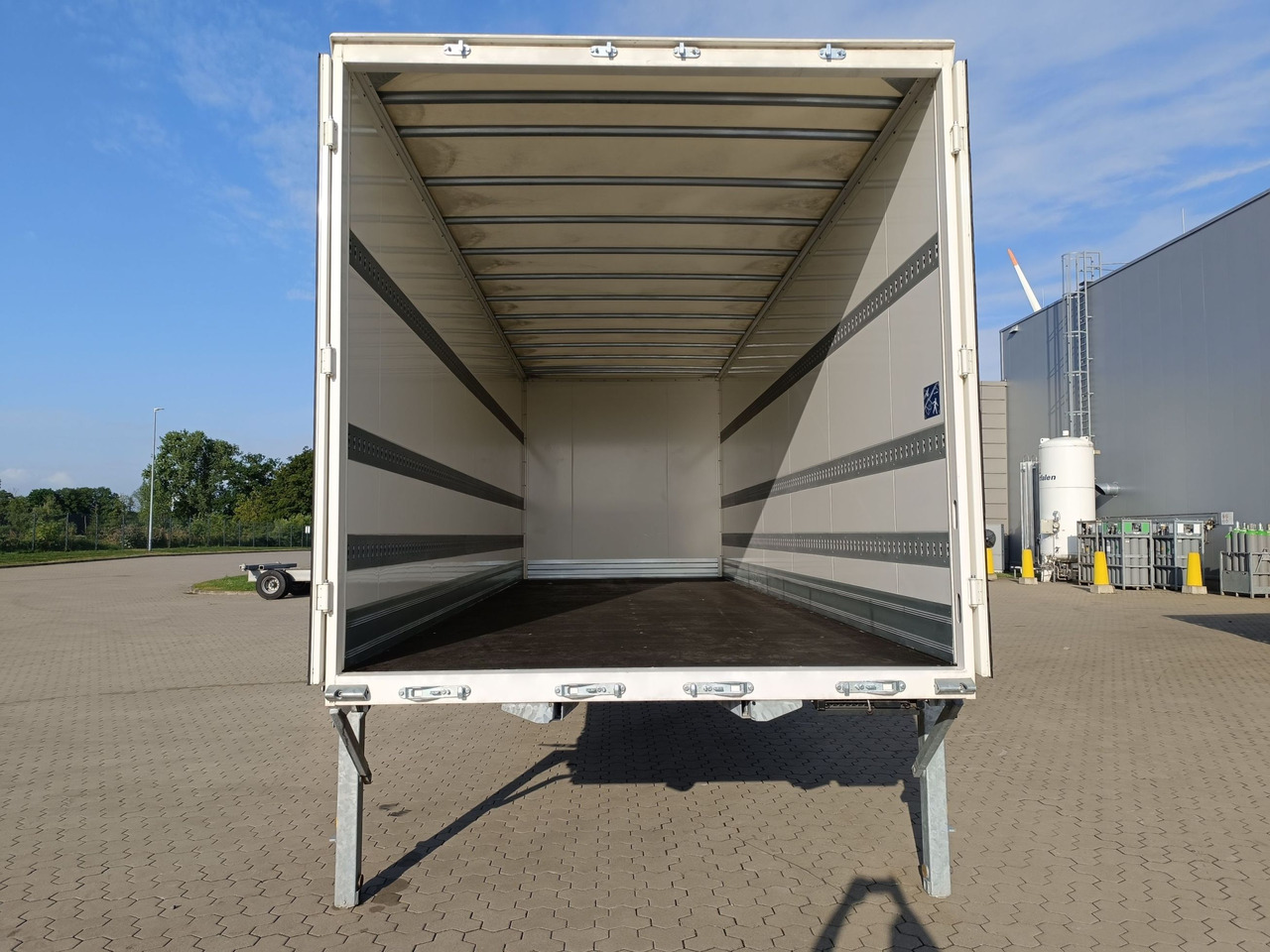 BDF-System, 7.450 mm lang, SONDERPREIS MESSEAUFBAU, - Carrosserie fourgon: photos 4 BDF-System, 7.450 mm lang, SONDERPREIS MESSEAUFBAU, - Carrosserie fourgon: photos 4