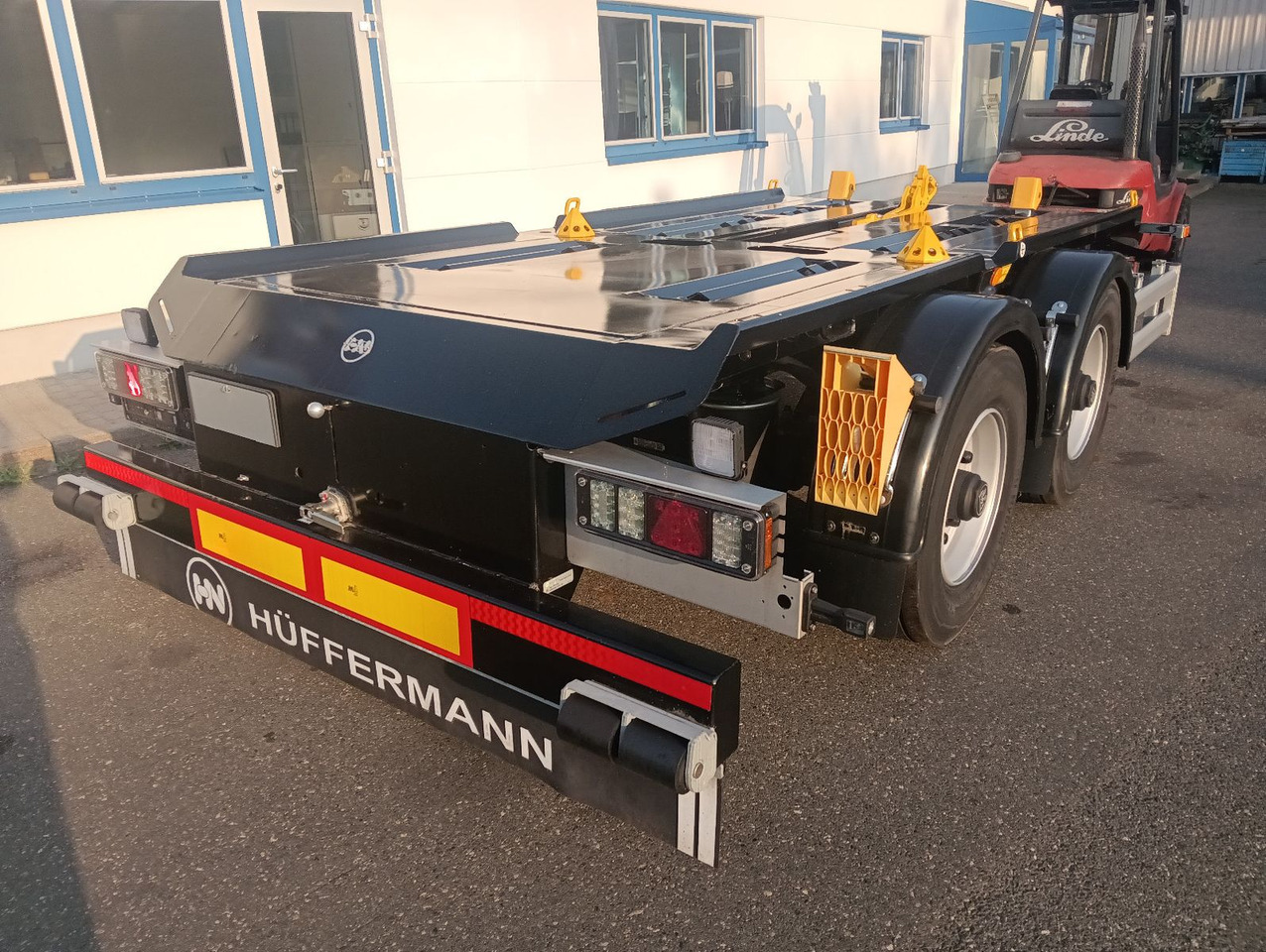 Hüffermann 2-ACHS-MINI-CARRIER MULTIFIX verzinkt NEU BPW Hüffermann 2-ACHS-MINI-CARRIER MULTIFIX verzinkt NEU BPW - Remorque ampliroll/ Multibenne: photos 1 Hüffermann 2-ACHS-MINI-CARRIER MULTIFIX verzinkt NEU BPW Hüffermann 2-ACHS-MINI-CARRIER MULTIFIX verzinkt NEU BPW - Remorque ampliroll/ Multibenne: photos 1