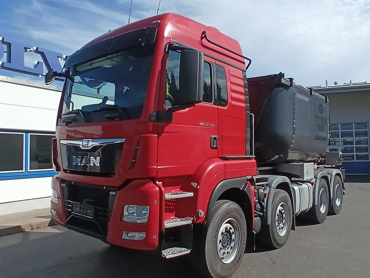MAN TGS 35:480 8x4BL MEILLER ISO-Teerbirne RETARDER - Camion benne: photos 2 MAN TGS 35:480 8x4BL MEILLER ISO-Teerbirne RETARDER - Camion benne: photos 2