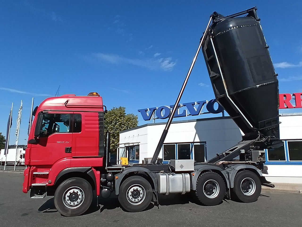 MAN TGS 35:480 8x4BL MEILLER ISO-Teerbirne RETARDER - Camion benne: photos 3 MAN TGS 35:480 8x4BL MEILLER ISO-Teerbirne RETARDER - Camion benne: photos 3