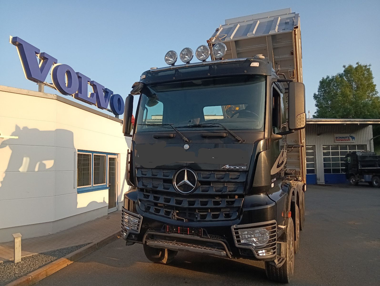 Mercedes-Benz AROCS 3246 8x4 MEILLER 3-Seiten Bordmatic SCHALT - Camion benne: photos 4 Mercedes-Benz AROCS 3246 8x4 MEILLER 3-Seiten Bordmatic SCHALT - Camion benne: photos 4