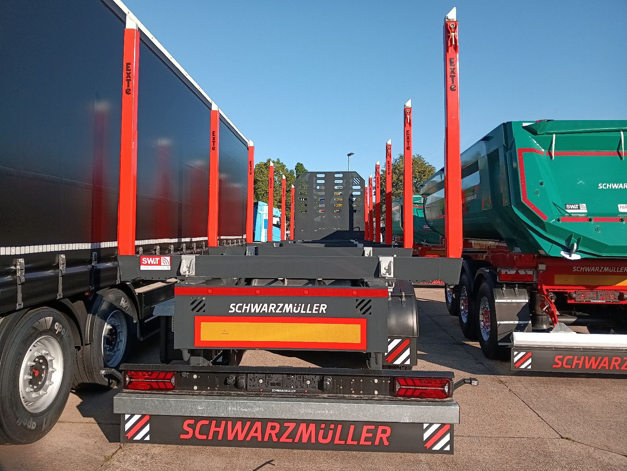 Schwarzmüller 3-A Rungensattel 6xExte144S 5560kg NEU sofort Schwarzmüller 3-A Rungensattel 6xExte144S 5560kg NEU sofort - Semi-remorque grumier: photos 1 Schwarzmüller 3-A Rungensattel 6xExte144S 5560kg NEU sofort Schwarzmüller 3-A Rungensattel 6xExte144S 5560kg NEU sofort - Semi-remorque grumier: photos 1