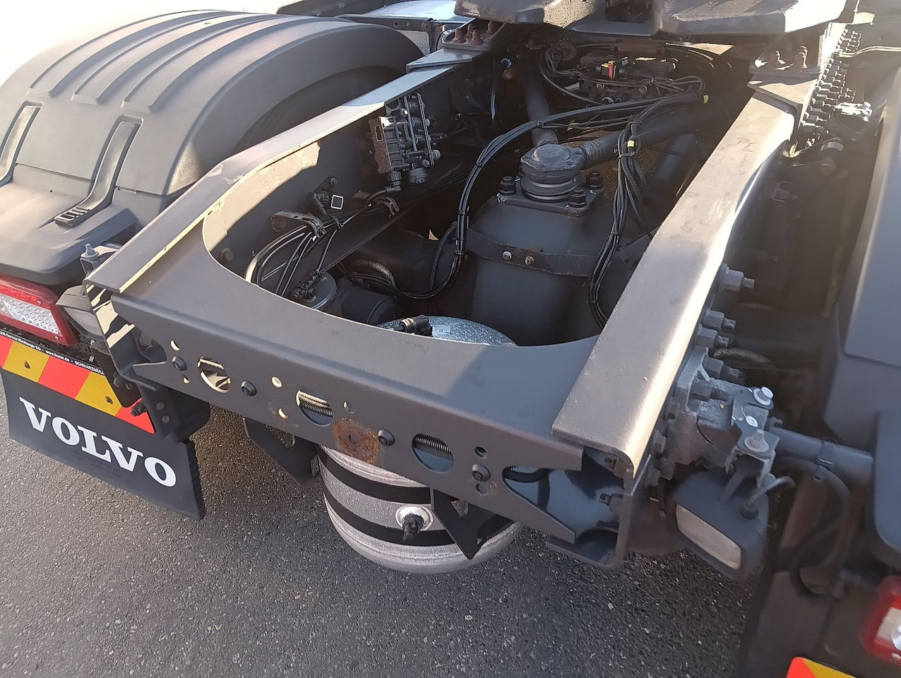 Tracteur routier Volvo FH540 GlobeXL FullOption ALCOA TV Leder RETARDER: photos 38 Tracteur routier Volvo FH540 GlobeXL FullOption ALCOA TV Leder RETARDER: photos 38