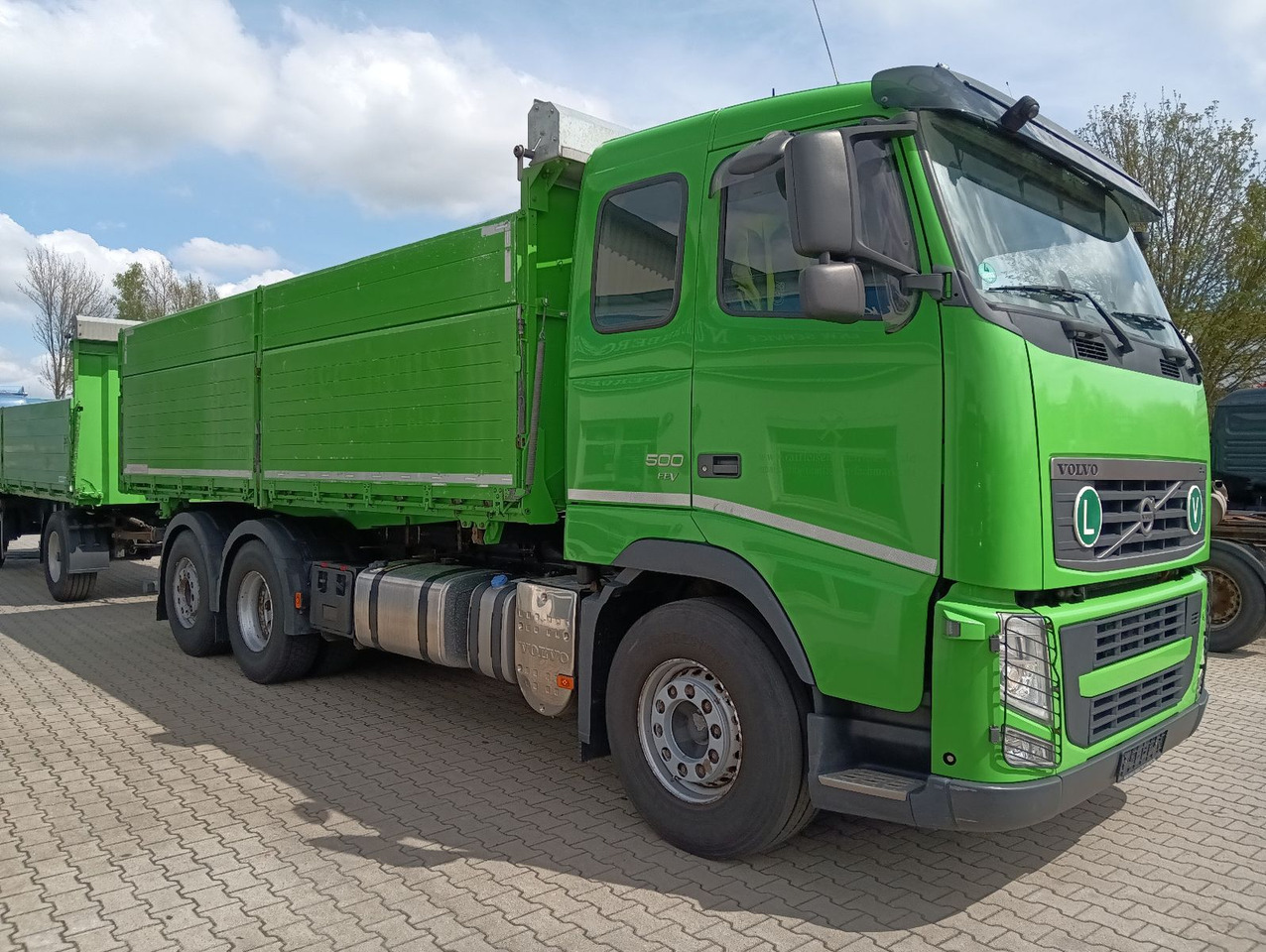 Volvo FH 500 6x2R 22m3 SCHWARZMÜLLER 3-S-GETREIDEKIPPE - Camion benne: photos 4 Volvo FH 500 6x2R 22m3 SCHWARZMÜLLER 3-S-GETREIDEKIPPE - Camion benne: photos 4