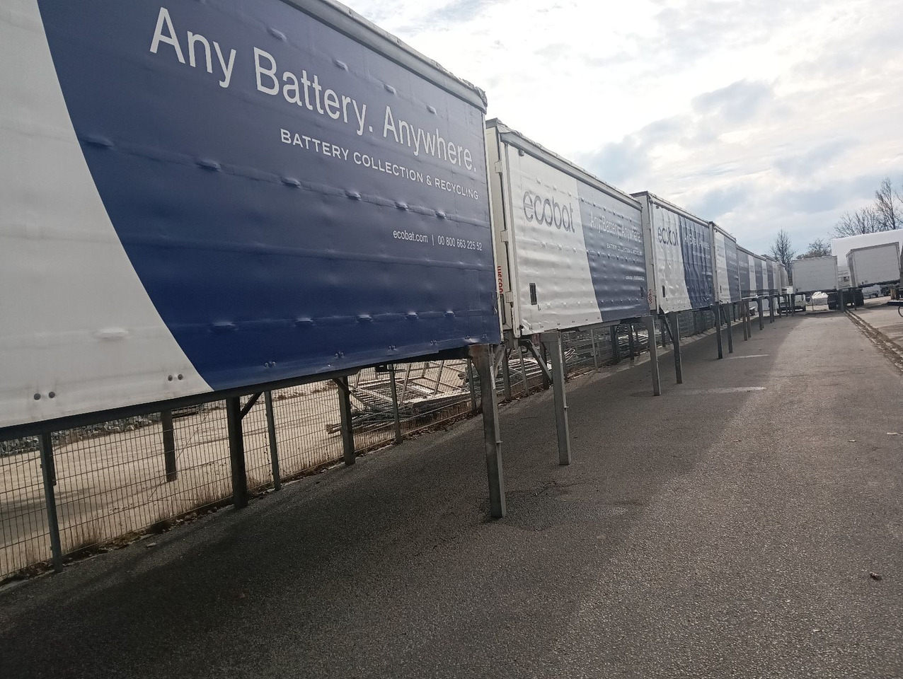 Wecon 4x Duke WPR715 SG RAPIDO  Bodenstaufach verzinkt - Carrosserie bâchee: photos 4 Wecon 4x Duke WPR715 SG RAPIDO  Bodenstaufach verzinkt - Carrosserie bâchee: photos 4