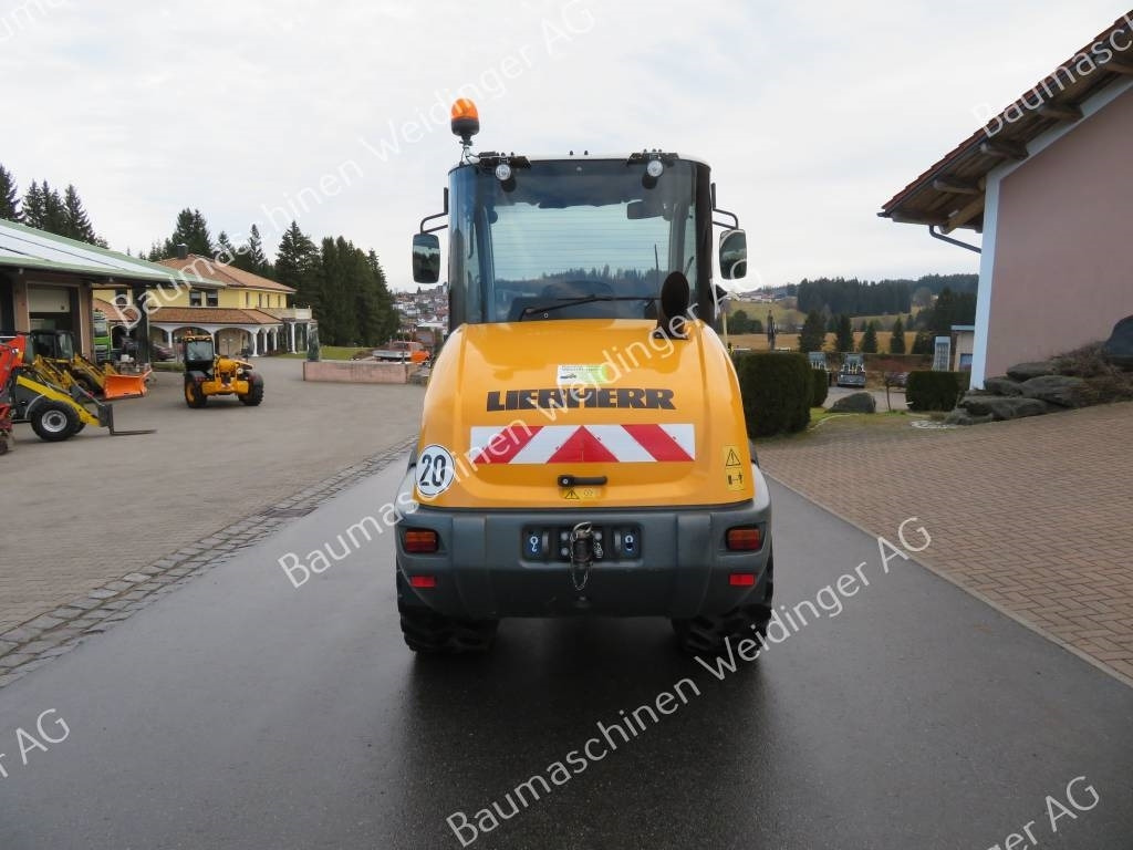 Liebherr L 506 C - Chargeuse sur pneus: photos 4 Liebherr L 506 C - Chargeuse sur pneus: photos 4