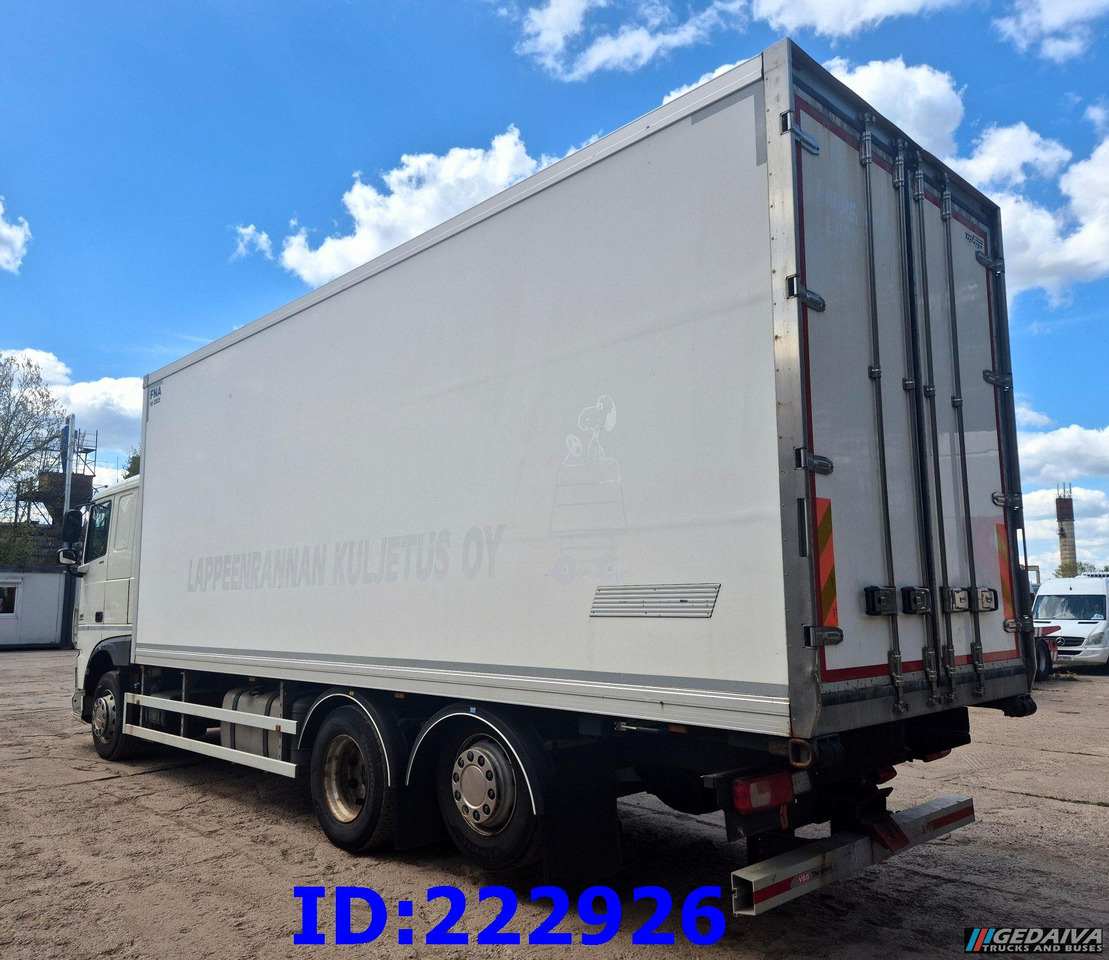 DAF XF 106 440 FAR 6x2 Euro6 - Camion isothermique: photos 5 DAF XF 106 440 FAR 6x2 Euro6 - Camion isothermique: photos 5