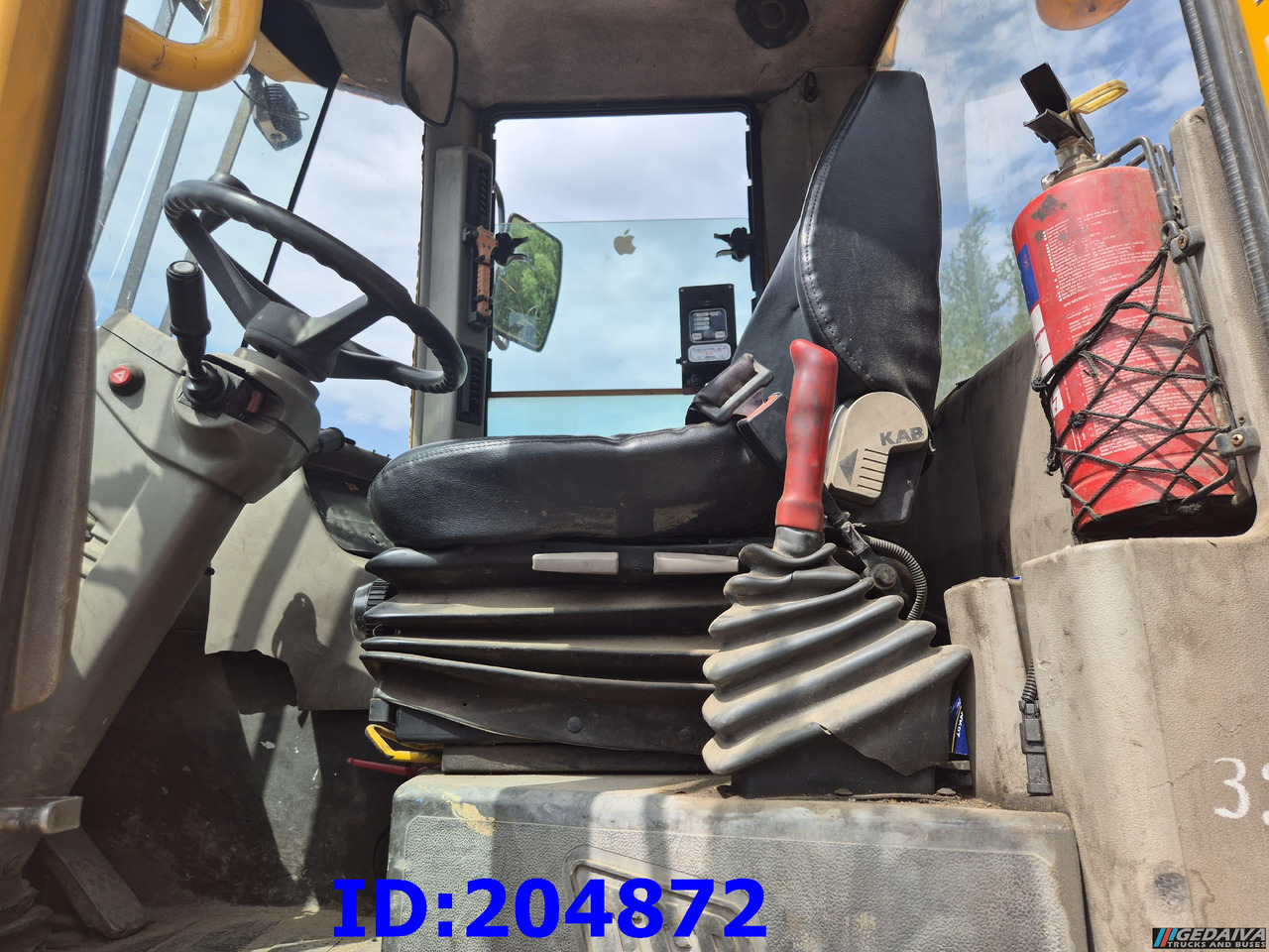 Chargeuse sur pneus JCB 436HT 4x4 / 300: photos 11 Chargeuse sur pneus JCB 436HT 4x4 / 300: photos 11