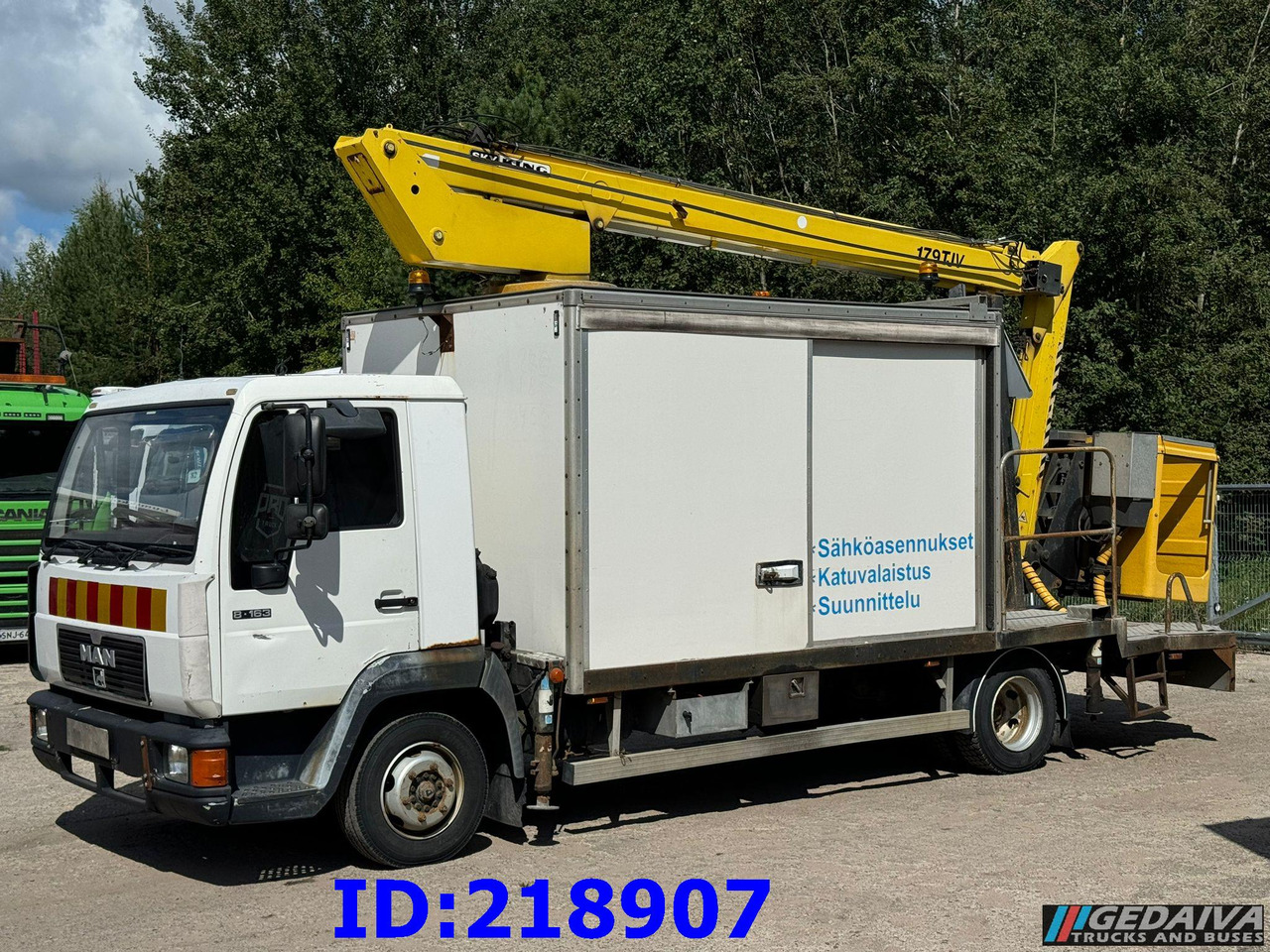 MAN LE 220C + Sky King 179TV - Camion avec nacelle: photos 1 MAN LE 220C + Sky King 179TV - Camion avec nacelle: photos 1
