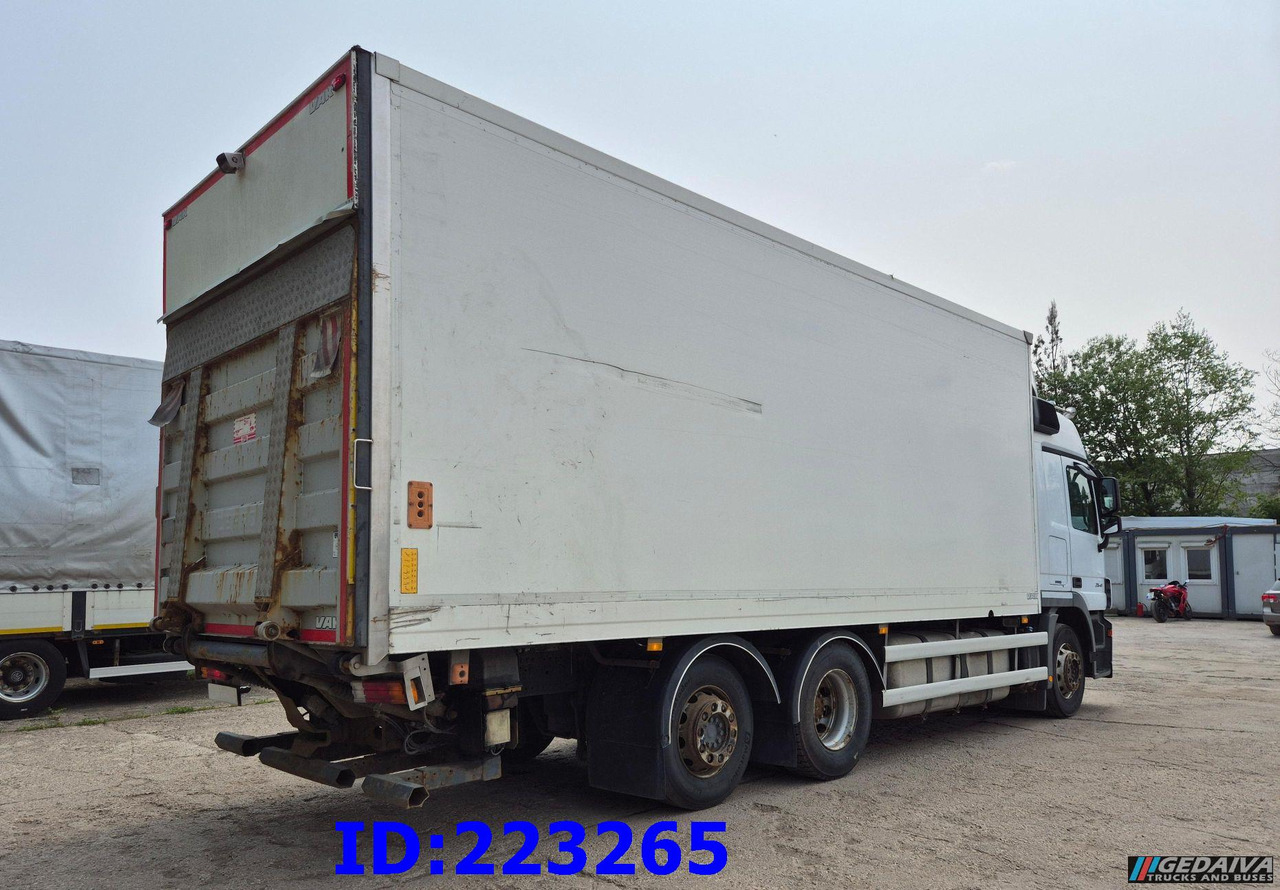 MERCEDES-BENZ Actros 2541 6x2 Retarder Open side box - Camion isothermique: photos 5 MERCEDES-BENZ Actros 2541 6x2 Retarder Open side box - Camion isothermique: photos 5