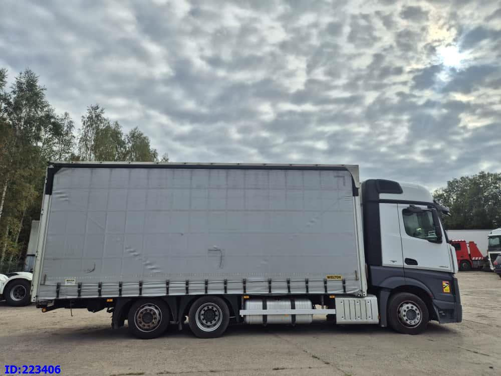MERCEDES-BENZ Actros 2542 6x2 Euro6 - Camion à rideaux coulissants: photos 5 MERCEDES-BENZ Actros 2542 6x2 Euro6 - Camion à rideaux coulissants: photos 5