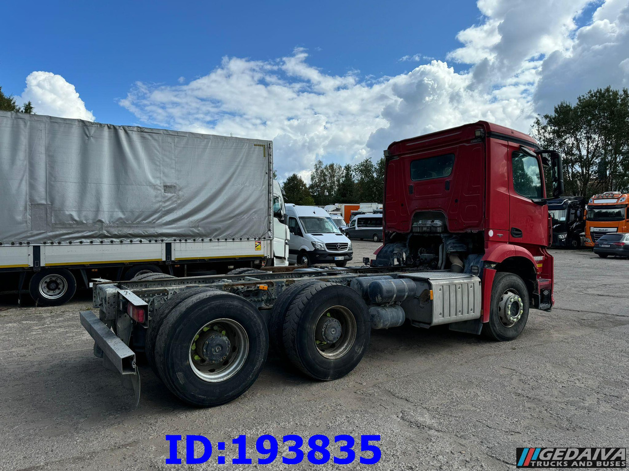 MERCEDES-BENZ Arocs 2840 6x4 Manual Euro6 - Châssis cabine: photos 5 MERCEDES-BENZ Arocs 2840 6x4 Manual Euro6 - Châssis cabine: photos 5