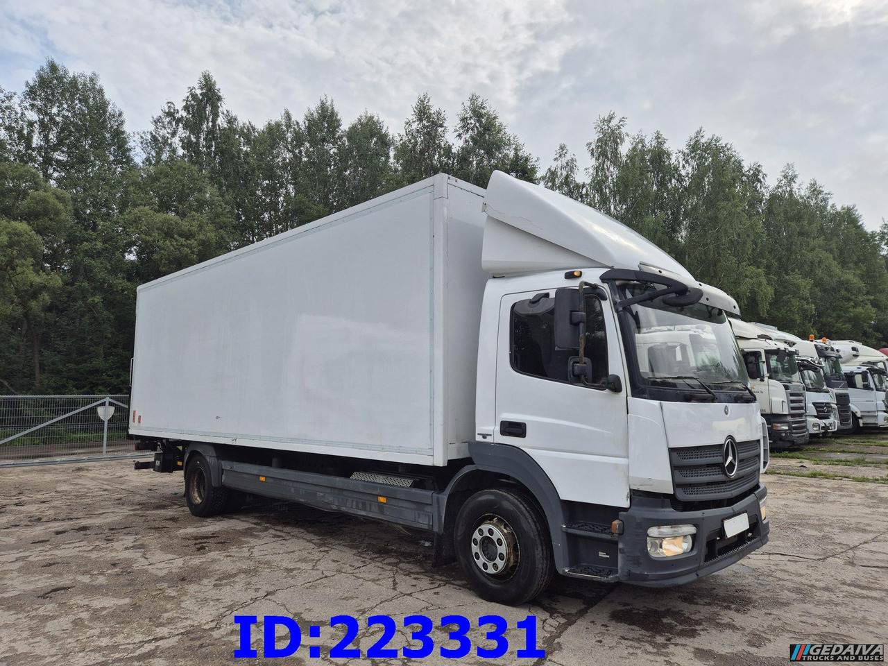 MERCEDES-BENZ Atego 1224 Euro6 (Open side box) - Camion isothermique: photos 4 MERCEDES-BENZ Atego 1224 Euro6 (Open side box) - Camion isothermique: photos 4