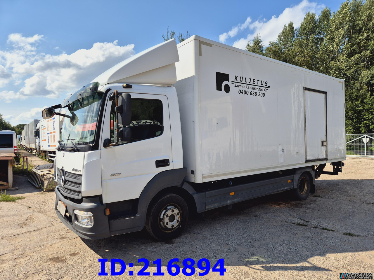 Camion isothermique MERCEDES-BENZ Atego 818 Euro6: photos 1