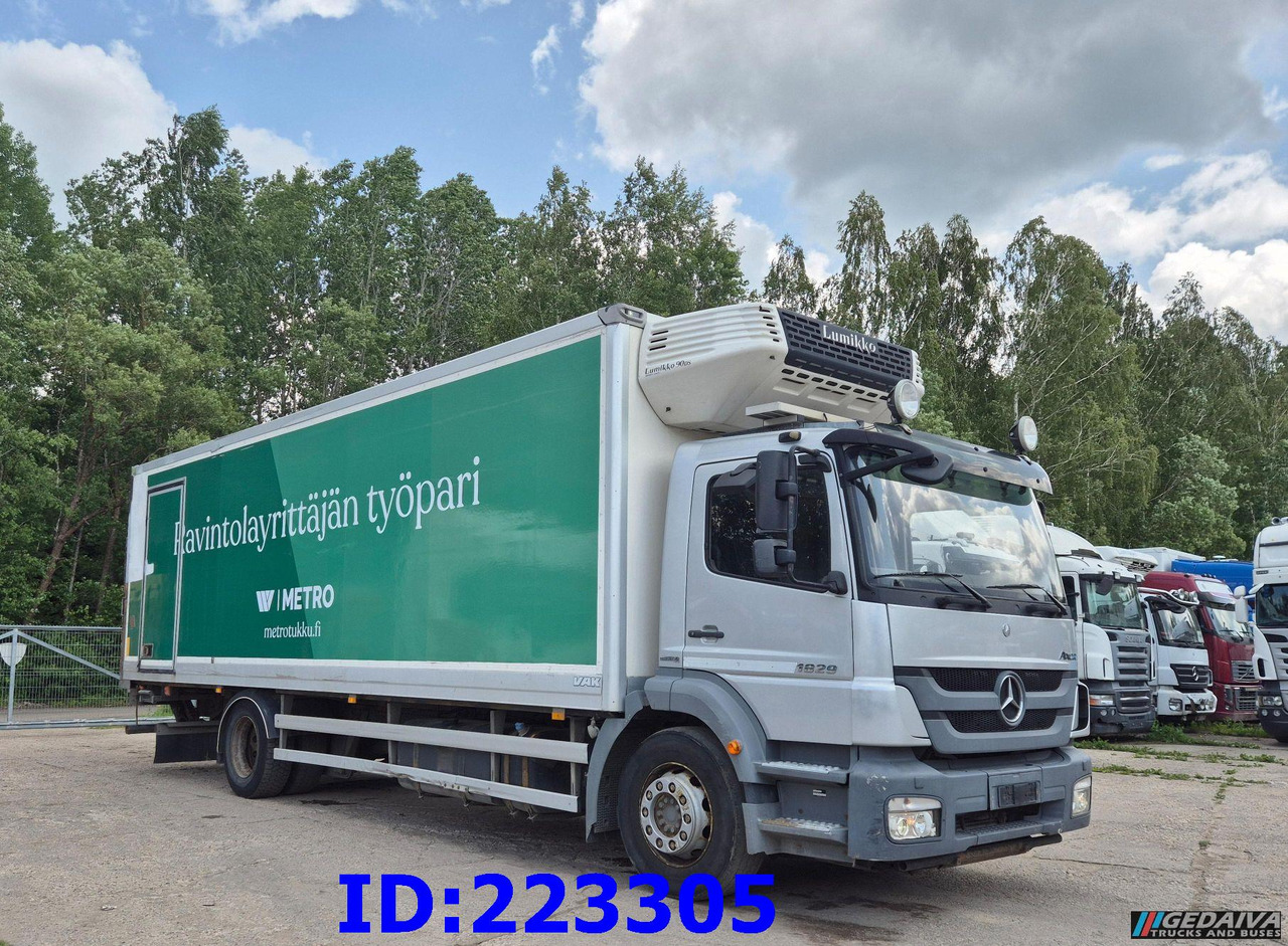 MERCEDES-BENZ Axor 1829 Euro5 Manual + Tail lift - Camion frigorifique: photos 3 MERCEDES-BENZ Axor 1829 Euro5 Manual + Tail lift - Camion frigorifique: photos 3
