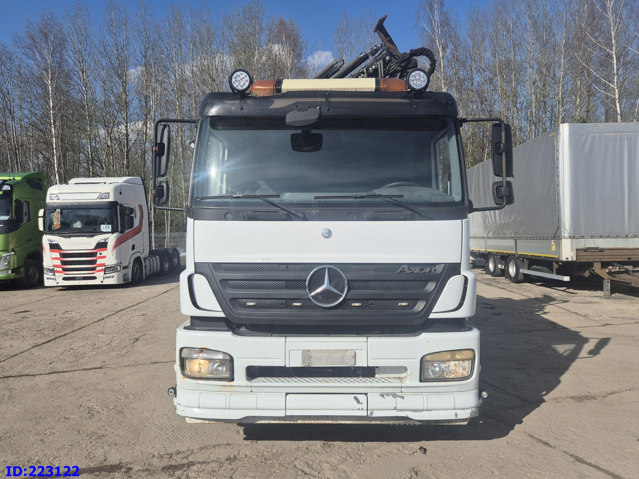 MERCEDES-BENZ Axor 2533 6x2 + Atlas 332.3E Crane - Camion benne: photos 2 MERCEDES-BENZ Axor 2533 6x2 + Atlas 332.3E Crane - Camion benne: photos 2