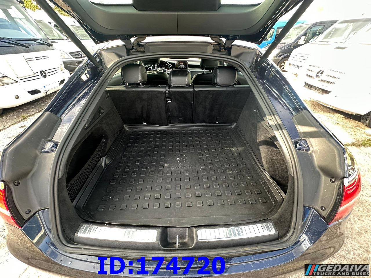 MERCEDES-BENZ GLC Coupe 220 4x4 - SUV: photos 5 MERCEDES-BENZ GLC Coupe 220 4x4 - SUV: photos 5