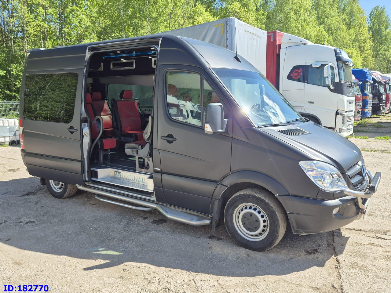MERCEDES-BENZ Sprinter 319 VIP Euro5 - Autocar: photos 1 MERCEDES-BENZ Sprinter 319 VIP Euro5 - Autocar: photos 1