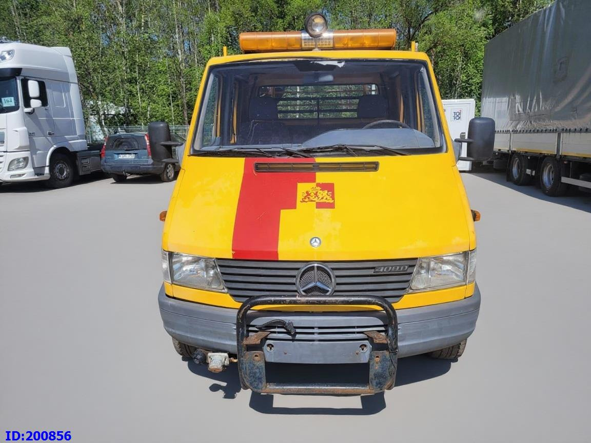 MERCEDES-BENZ Sprinter 408D - 5 Seater - Camion plateau: photos 2 MERCEDES-BENZ Sprinter 408D - 5 Seater - Camion plateau: photos 2