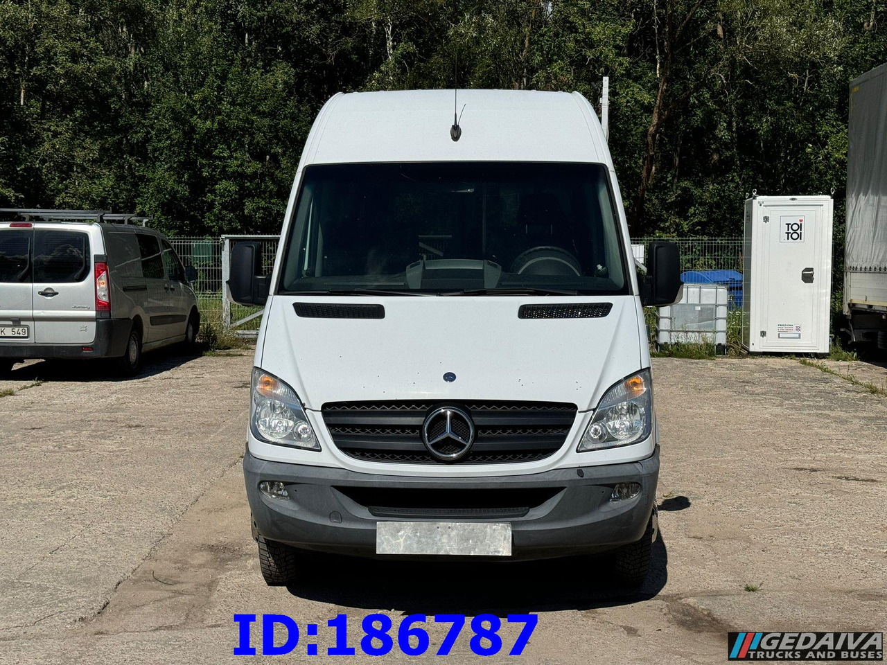 MERCEDES-BENZ Sprinter 516 - 17-seater - Euro5 - Autocar: photos 2 MERCEDES-BENZ Sprinter 516 - 17-seater - Euro5 - Autocar: photos 2