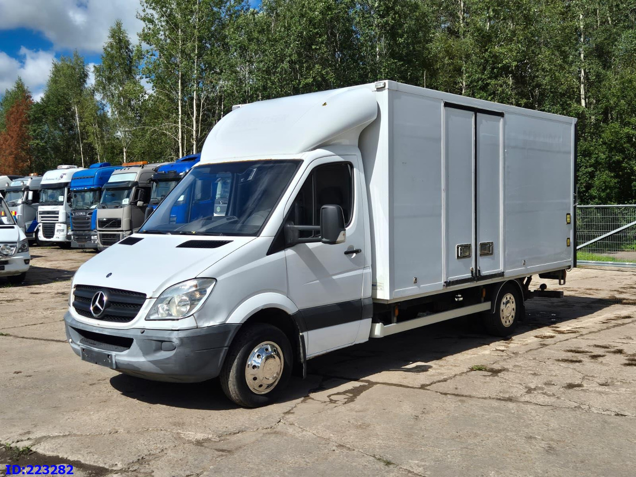 MERCEDES-BENZ Sprinter 516 SUPER - Fourgon: photos 1 MERCEDES-BENZ Sprinter 516 SUPER - Fourgon: photos 1