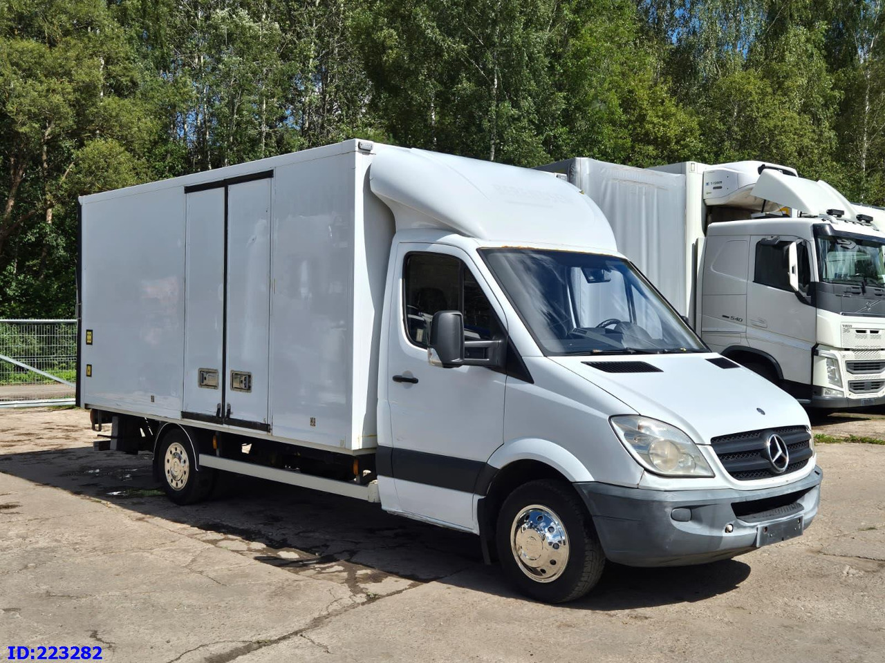 MERCEDES-BENZ Sprinter 516 SUPER - Fourgon: photos 4 MERCEDES-BENZ Sprinter 516 SUPER - Fourgon: photos 4
