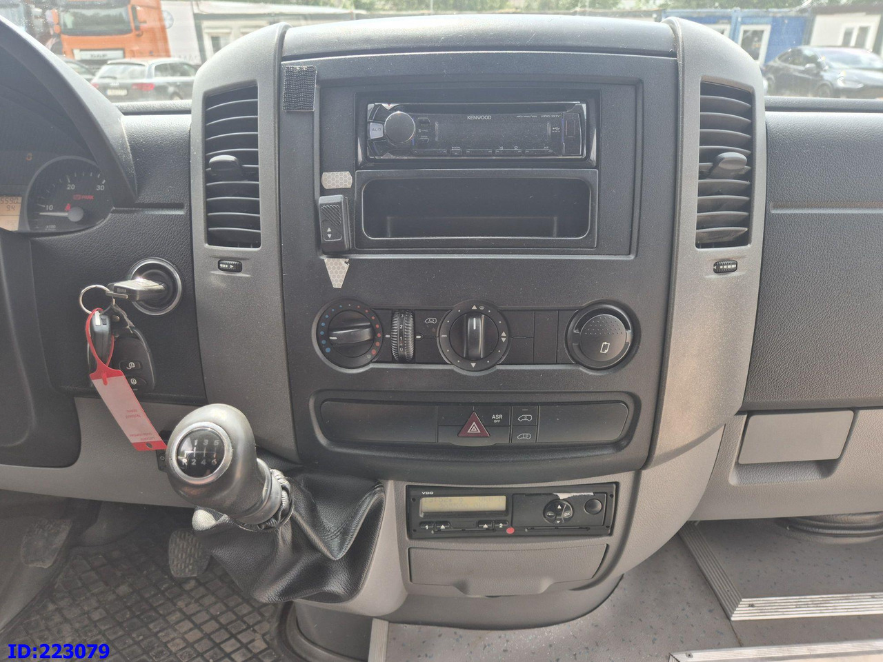Autocar MERCEDES-BENZ Sprinter 516 - VIP - Euro6 - 17 places: photos 14