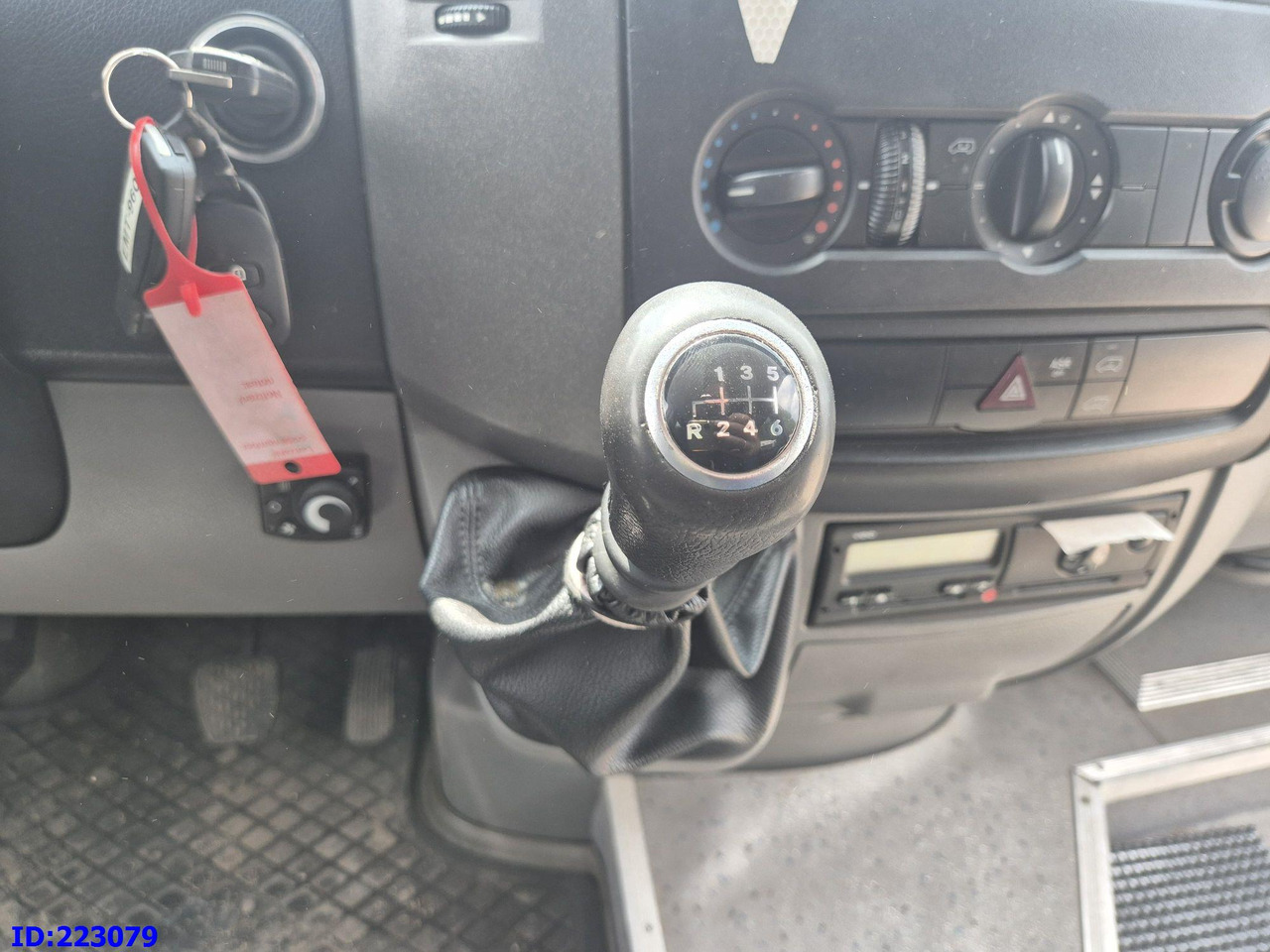 Autocar MERCEDES-BENZ Sprinter 516 - VIP - Euro6 - 17 places: photos 15