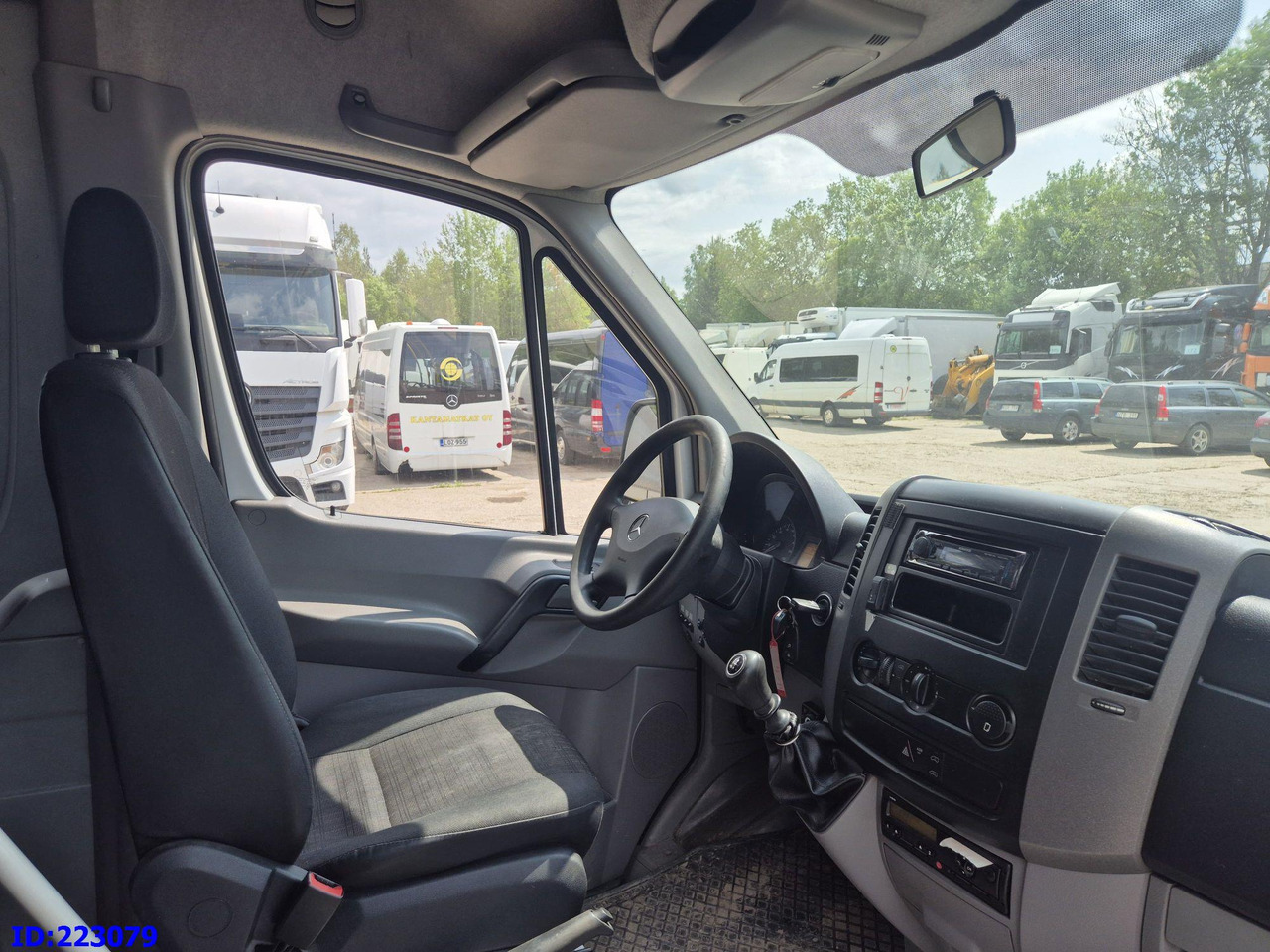 Autocar MERCEDES-BENZ Sprinter 516 - VIP - Euro6 - 17 places: photos 10