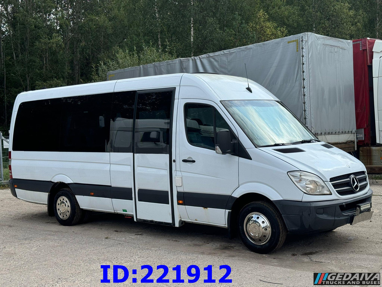 MERCEDES-BENZ Sprinter 518 VIP 17-Place - Autocar: photos 3 MERCEDES-BENZ Sprinter 518 VIP 17-Place - Autocar: photos 3