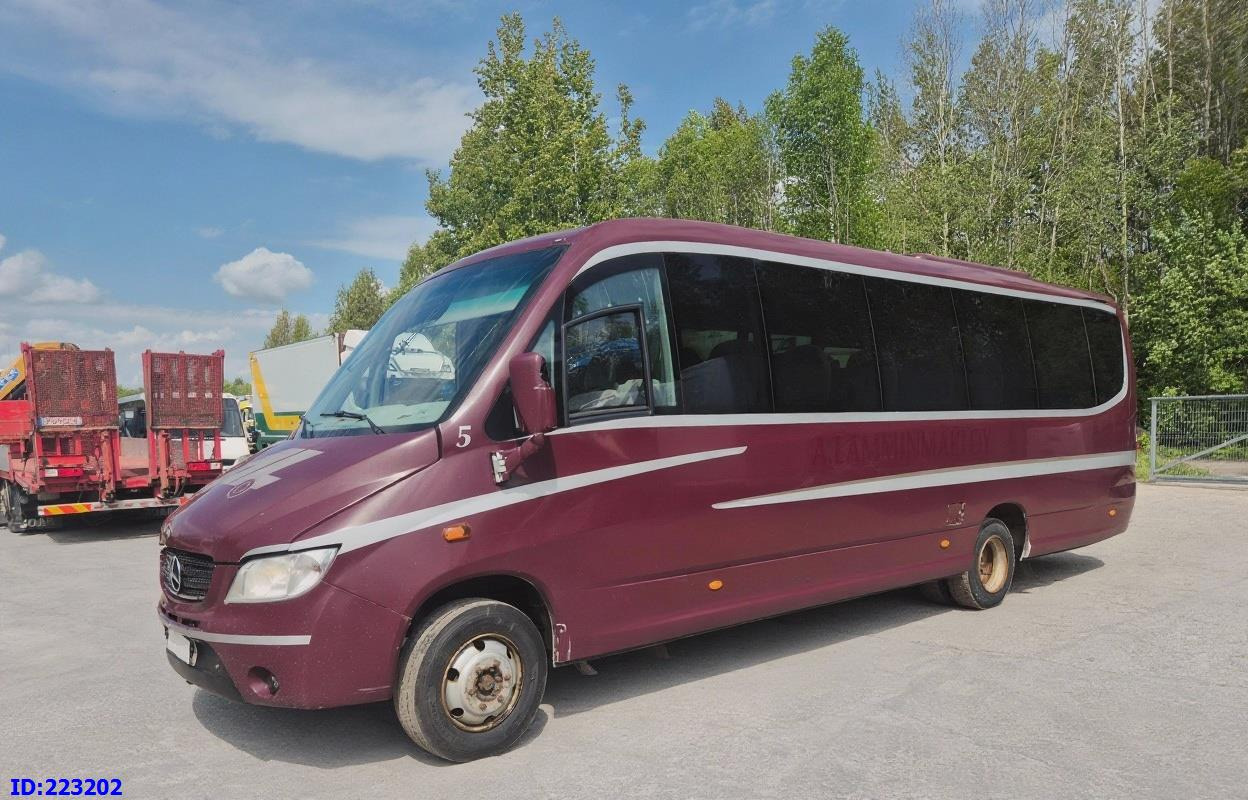 MERCEDES-BENZ Sunrider 818D Vario 33 - Seater - Minibus, Autocar: photos 1 MERCEDES-BENZ Sunrider 818D Vario 33 - Seater - Minibus, Autocar: photos 1