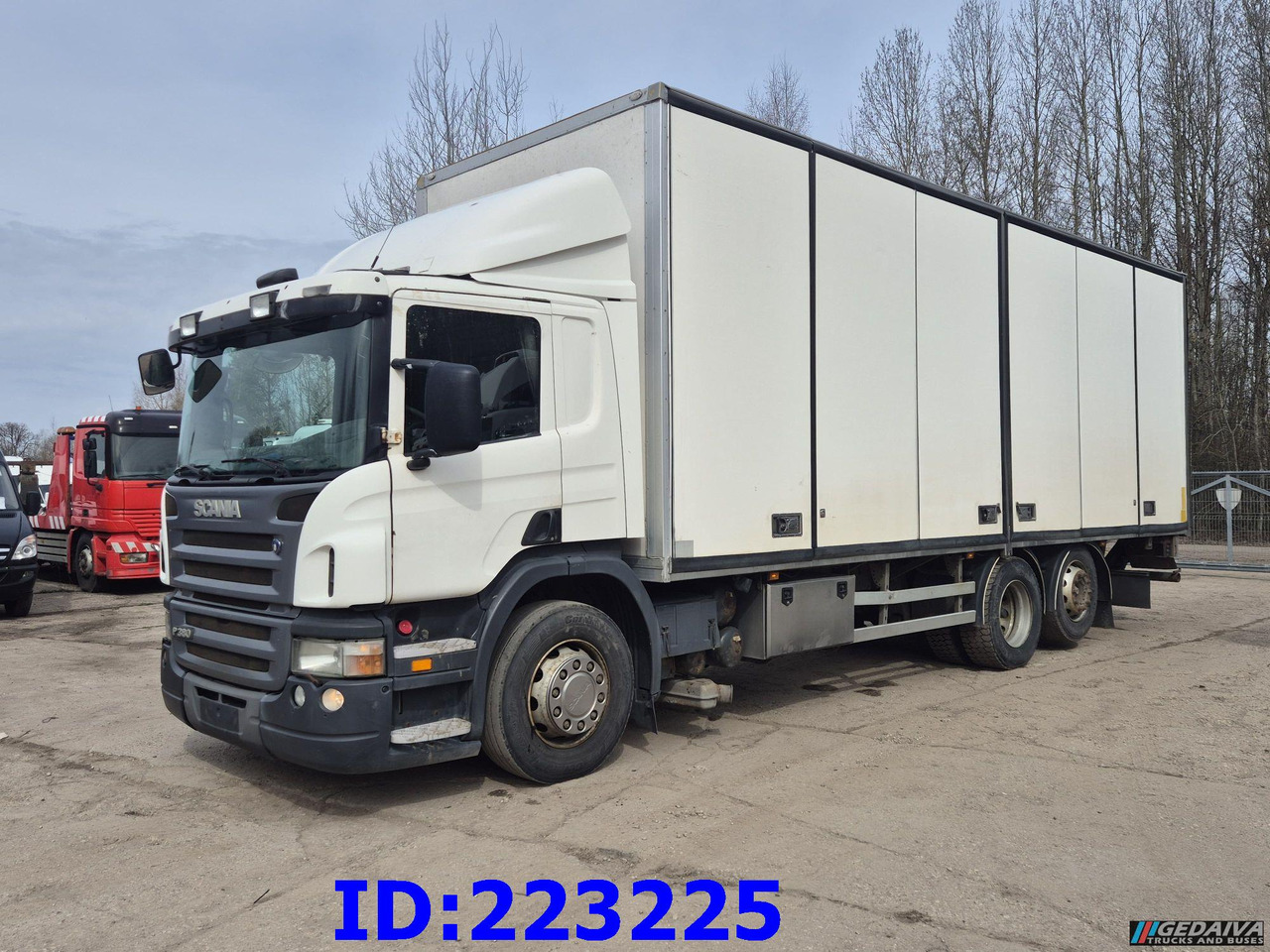 SCANIA P380 6x2 Open side box - Camion fourgon: photos 1 SCANIA P380 6x2 Open side box - Camion fourgon: photos 1