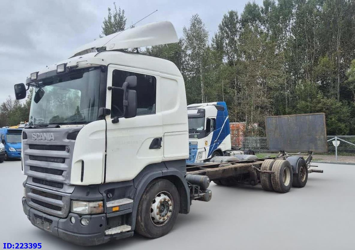 SCANIA R440 6X2 Steering axle (Engine defect) - Châssis cabine: photos 1 SCANIA R440 6X2 Steering axle (Engine defect) - Châssis cabine: photos 1