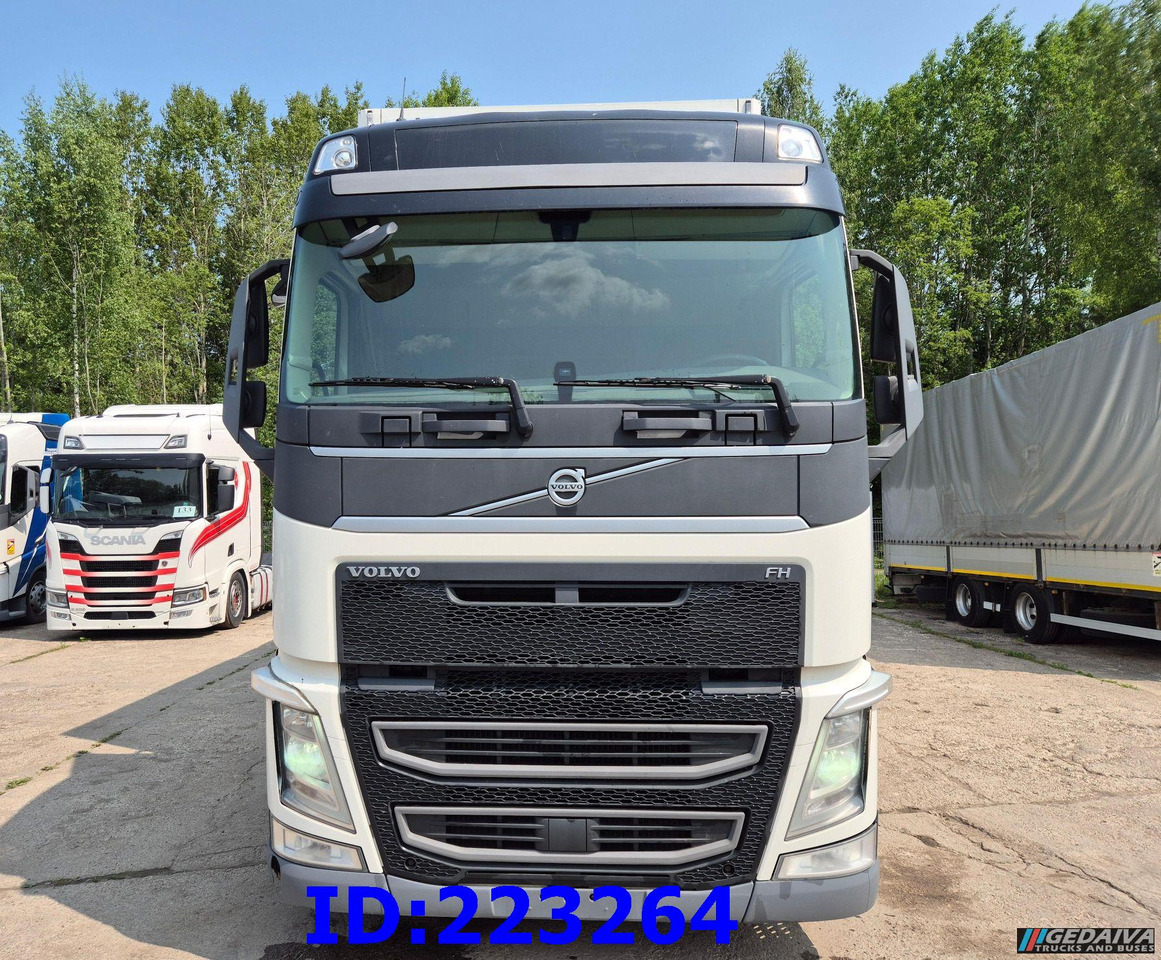 VOLVO FH13 460HP 6x2 Steering axle Euro6 - Camion frigorifique: photos 2 VOLVO FH13 460HP 6x2 Steering axle Euro6 - Camion frigorifique: photos 2