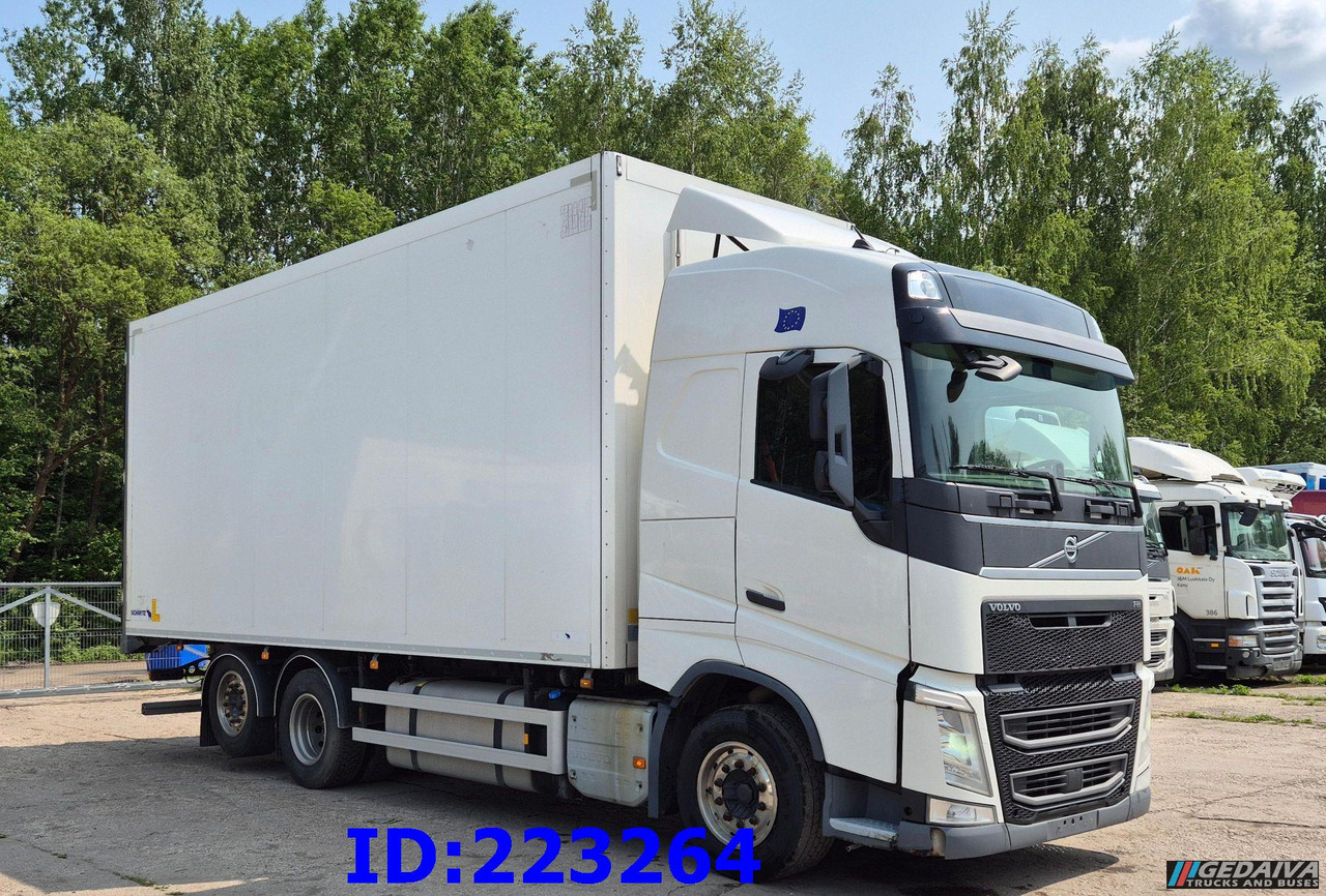 VOLVO FH13 460HP 6x2 Steering axle Euro6 - Camion frigorifique: photos 1 VOLVO FH13 460HP 6x2 Steering axle Euro6 - Camion frigorifique: photos 1