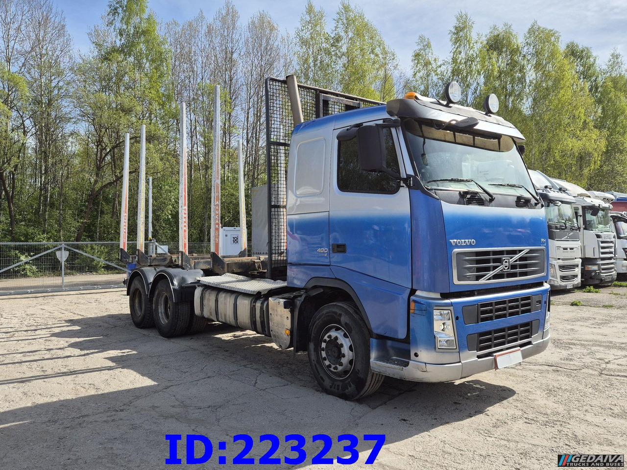 VOLVO FH13 480HP 6x4 - Camion grumier: photos 4 VOLVO FH13 480HP 6x4 - Camion grumier: photos 4