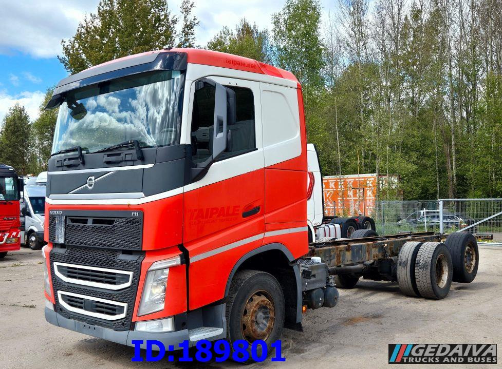 VOLVO FH13 500HP 6x2 Euro6 - Châssis cabine: photos 1 VOLVO FH13 500HP 6x2 Euro6 - Châssis cabine: photos 1