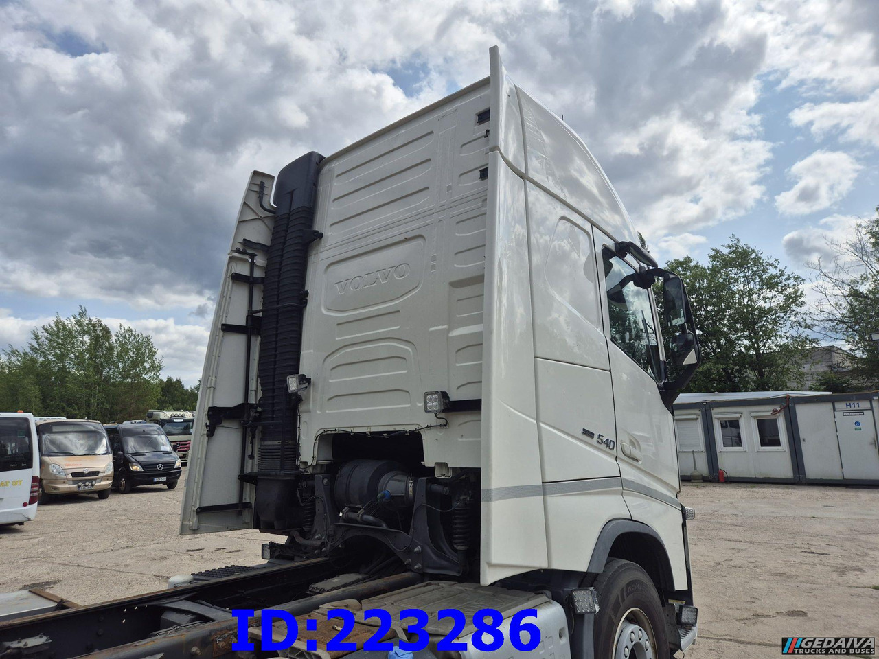VOLVO FH13 540HP 6x2 (10 tyre) Euro6 - Châssis cabine: photos 5 VOLVO FH13 540HP 6x2 (10 tyre) Euro6 - Châssis cabine: photos 5