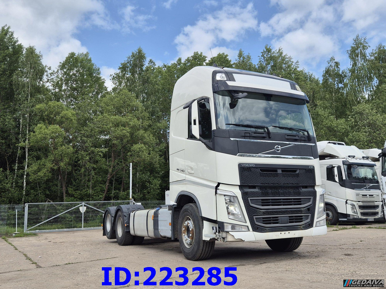 VOLVO FH13 540HP 6x2 (10 tyre) Euro6 - Châssis cabine: photos 4 VOLVO FH13 540HP 6x2 (10 tyre) Euro6 - Châssis cabine: photos 4