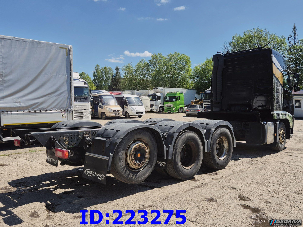 VOLVO FH13 540HP 8X4 (Steering axle) RETARDER - Châssis cabine: photos 5 VOLVO FH13 540HP 8X4 (Steering axle) RETARDER - Châssis cabine: photos 5