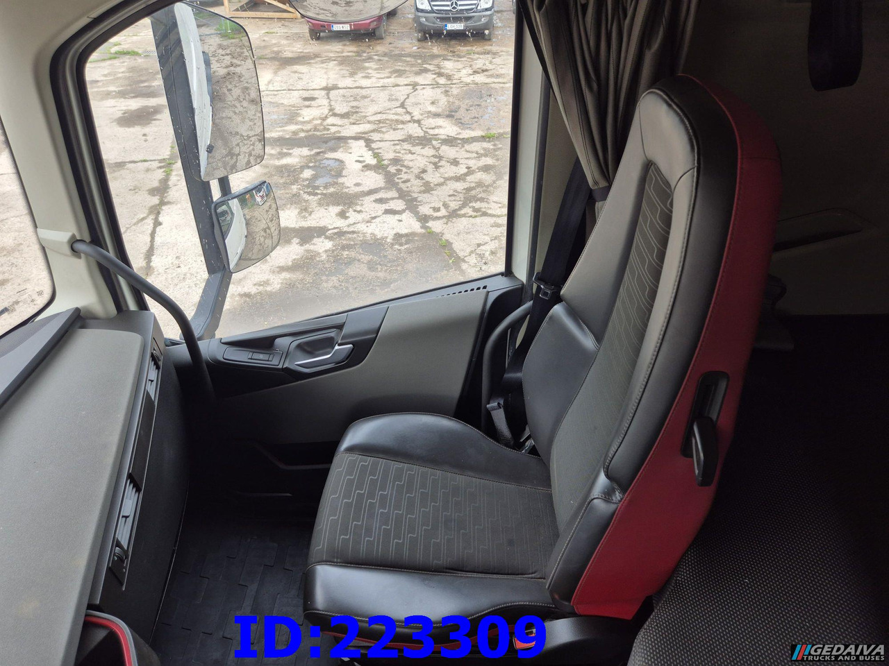 Camion ampliroll VOLVO FH13 540HP 8x2  Hook lift (2axles steering - 2 axles lifting): photos 20