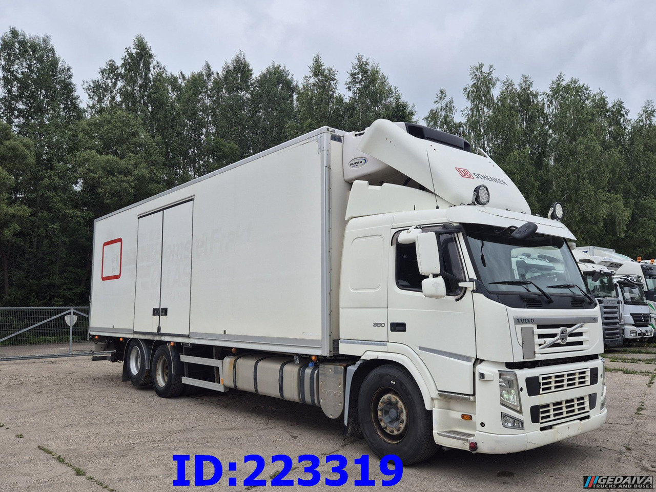 VOLVO FM13 380HP 6x2 Euro5 - Open side box - Camion frigorifique: photos 4 VOLVO FM13 380HP 6x2 Euro5 - Open side box - Camion frigorifique: photos 4