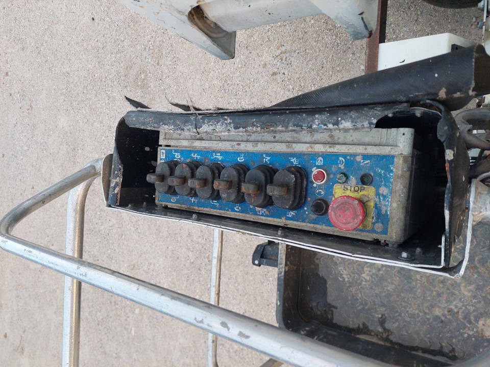 CTE ZED 21 J - Camion avec nacelle: photos 5 CTE ZED 21 J - Camion avec nacelle: photos 5