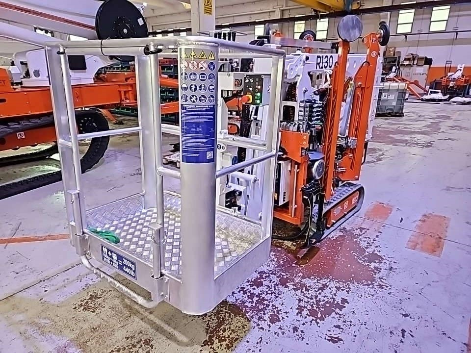 EasyLift R130 - Nacelle articulée: photos 4 EasyLift R130 - Nacelle articulée: photos 4