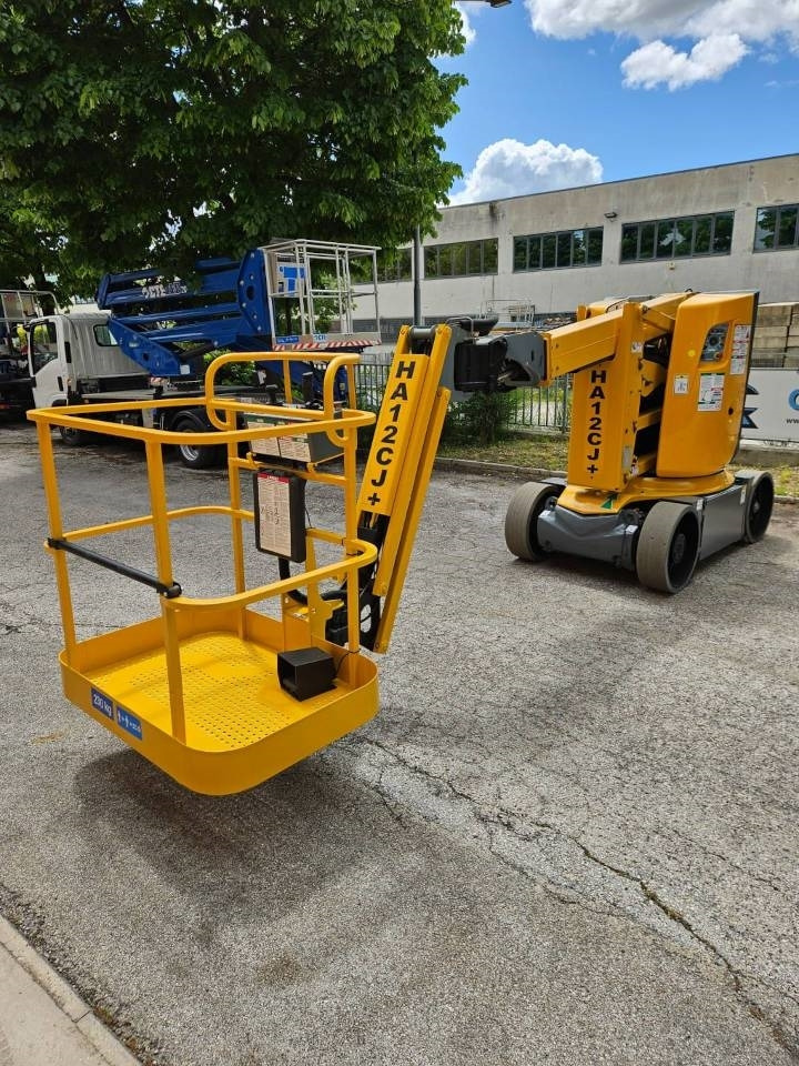 Haulotte HA 12 CJ+ - Nacelle articulée: photos 5 Haulotte HA 12 CJ+ - Nacelle articulée: photos 5