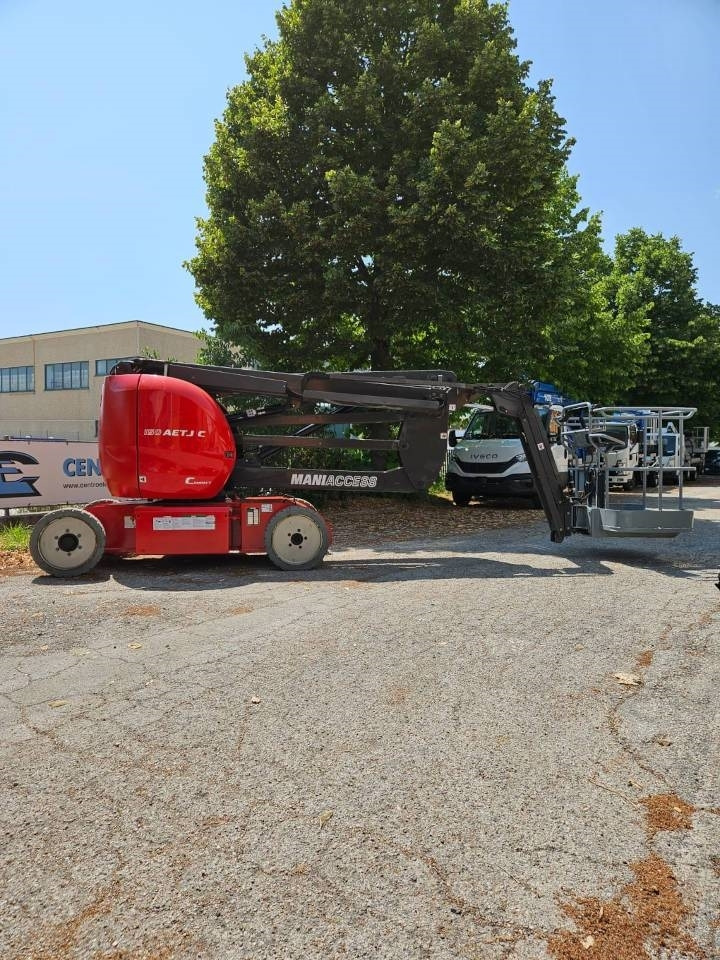 Manitou 150 AET JC  - Nacelle articulée: photos 2 Manitou 150 AET JC  - Nacelle articulée: photos 2