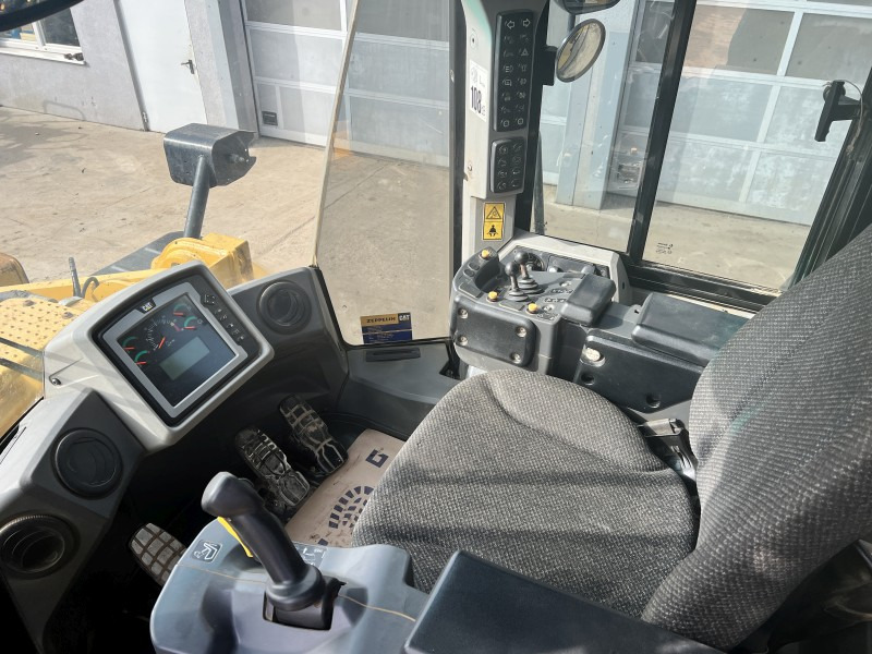 Chargeuse sur pneus Caterpillar 966 K (111137): photos 8