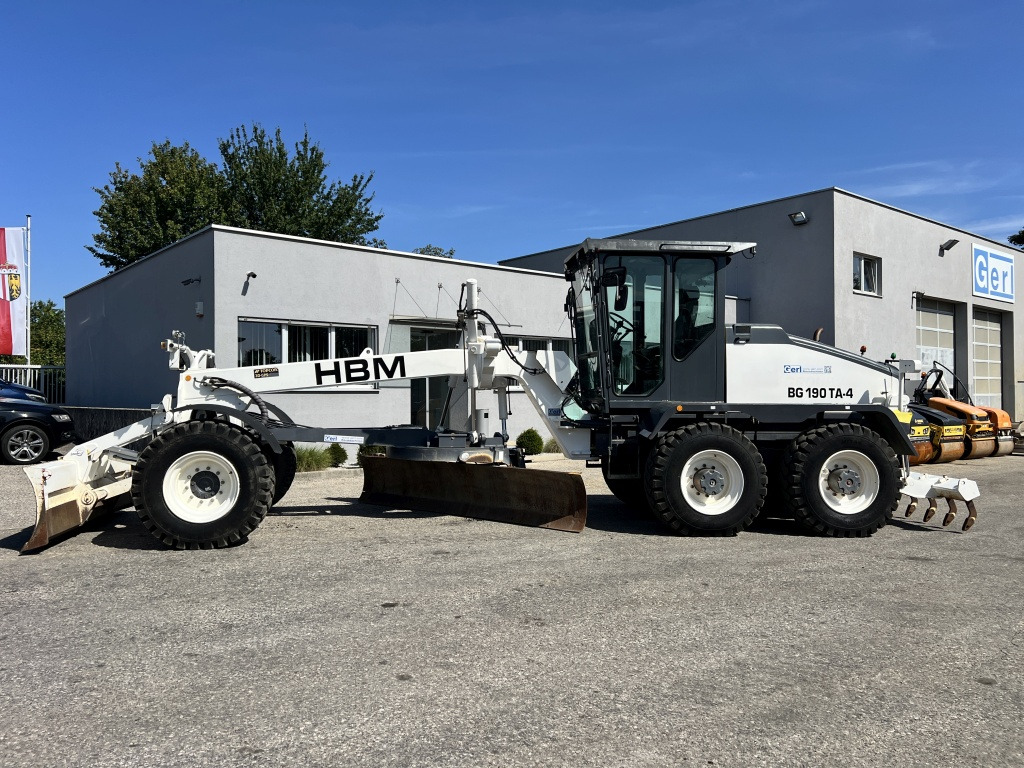 HBM Bomag BG 190TA-4 (111673) - Niveleuse: photos 1 HBM Bomag BG 190TA-4 (111673) - Niveleuse: photos 1