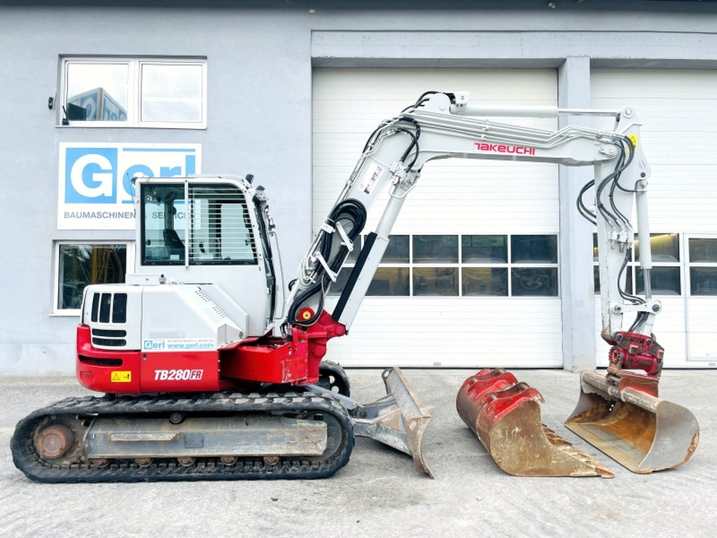 Takeuchi TB280FR (4002) - Pelle sur chenille: photos 2 Takeuchi TB280FR (4002) - Pelle sur chenille: photos 2